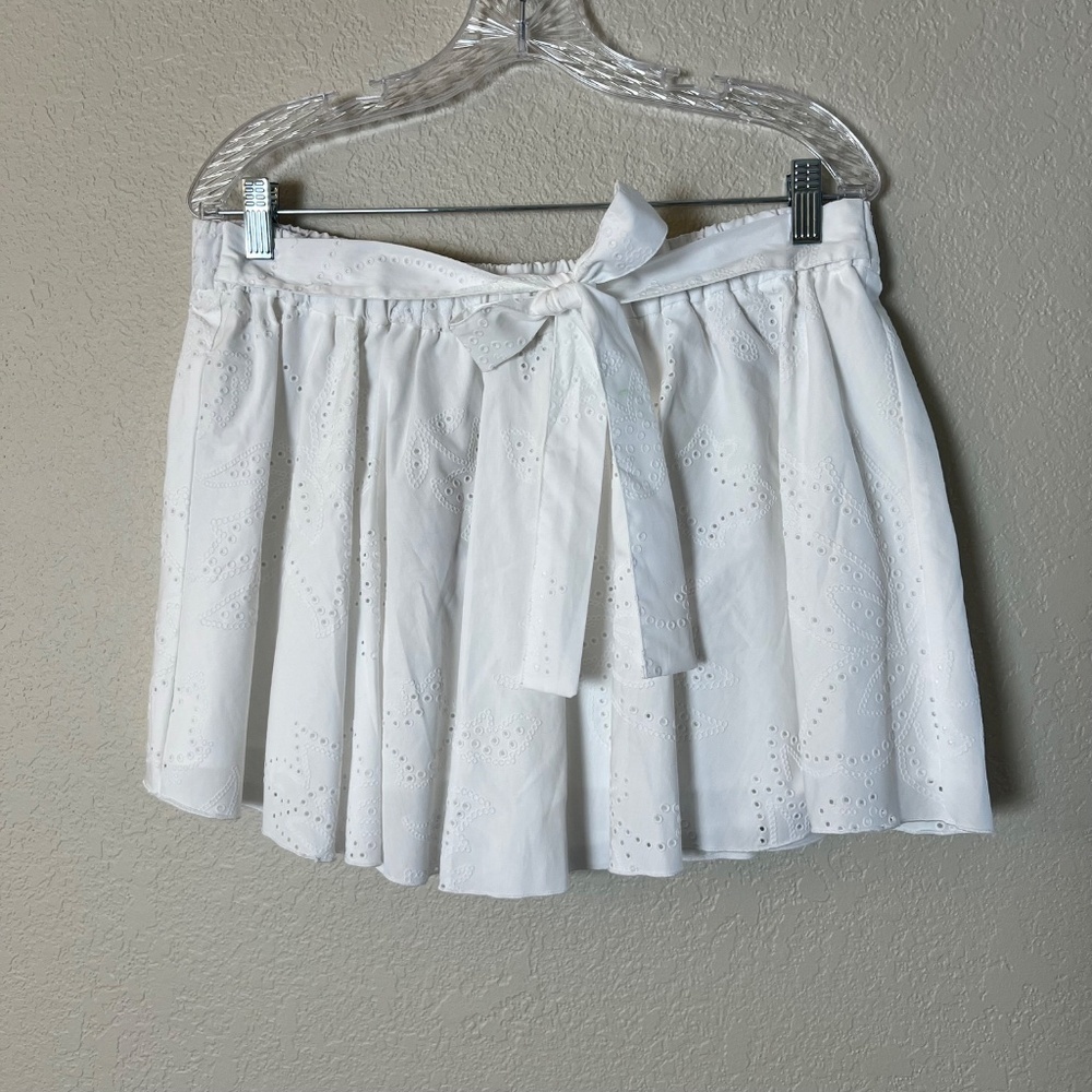 NWT - ZARA EYELET FLORAL MINI SKORT WITH ATTACHED TIE - Picture 3 of 11